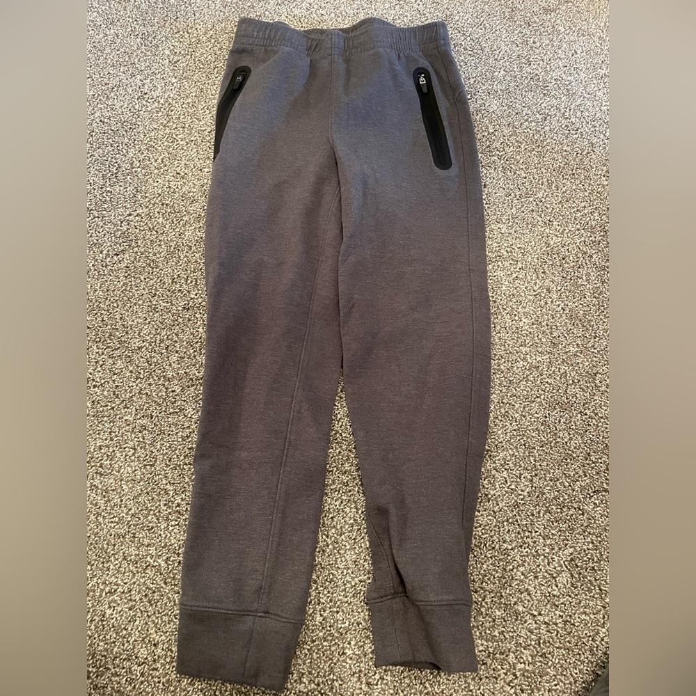Boys joggers, size medium